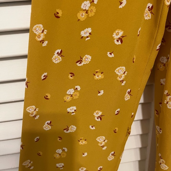 Francesca’s yellow floral jumpsuit - Picture 2 of 5